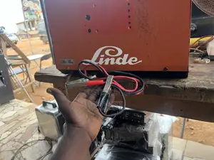 24 Volts Battery Charger