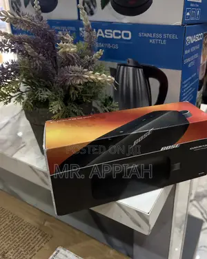 Lovely Classic Bose Soundlink Flex Portable Speaker(Black) Waterproof.