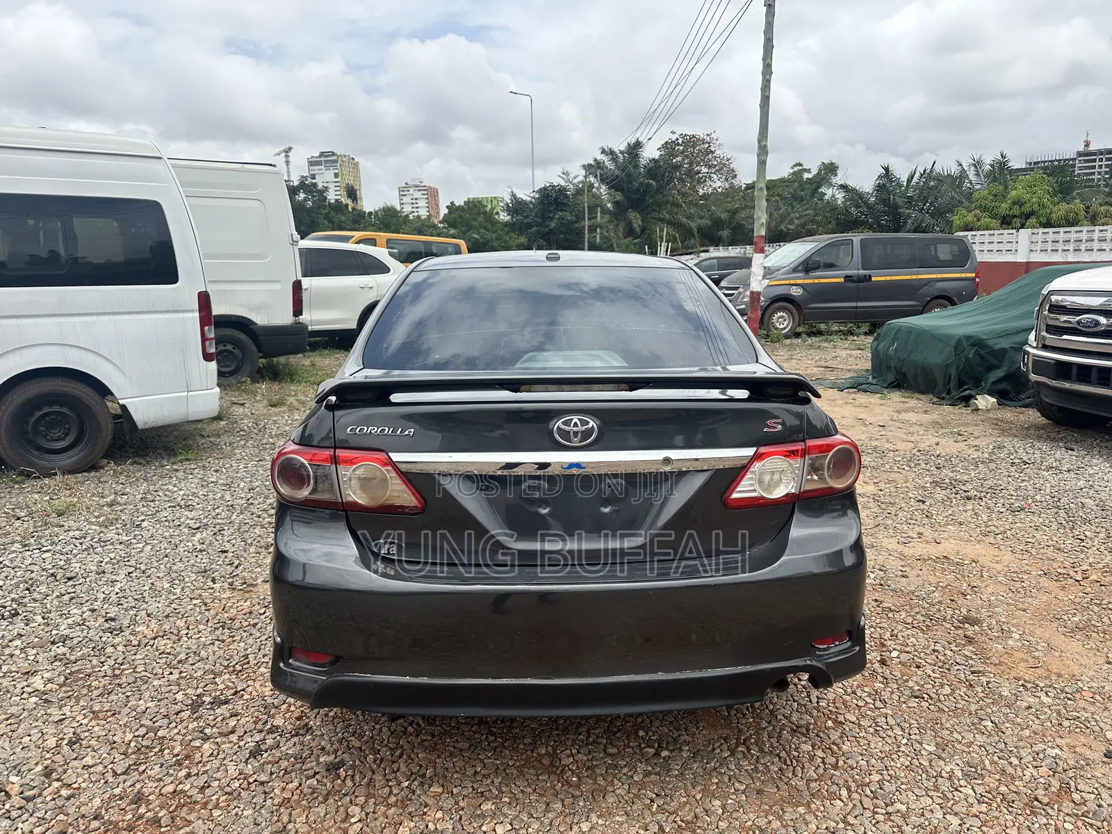 Toyota Corolla S 4dr Sedan (1.8L 4cyl 4A) 2013 Gray