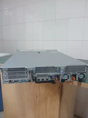 Server Dell PowerEdge R740 64GB Intel Xeon HDD 2T