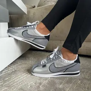 Nike Cortez Premium Metallic Silver