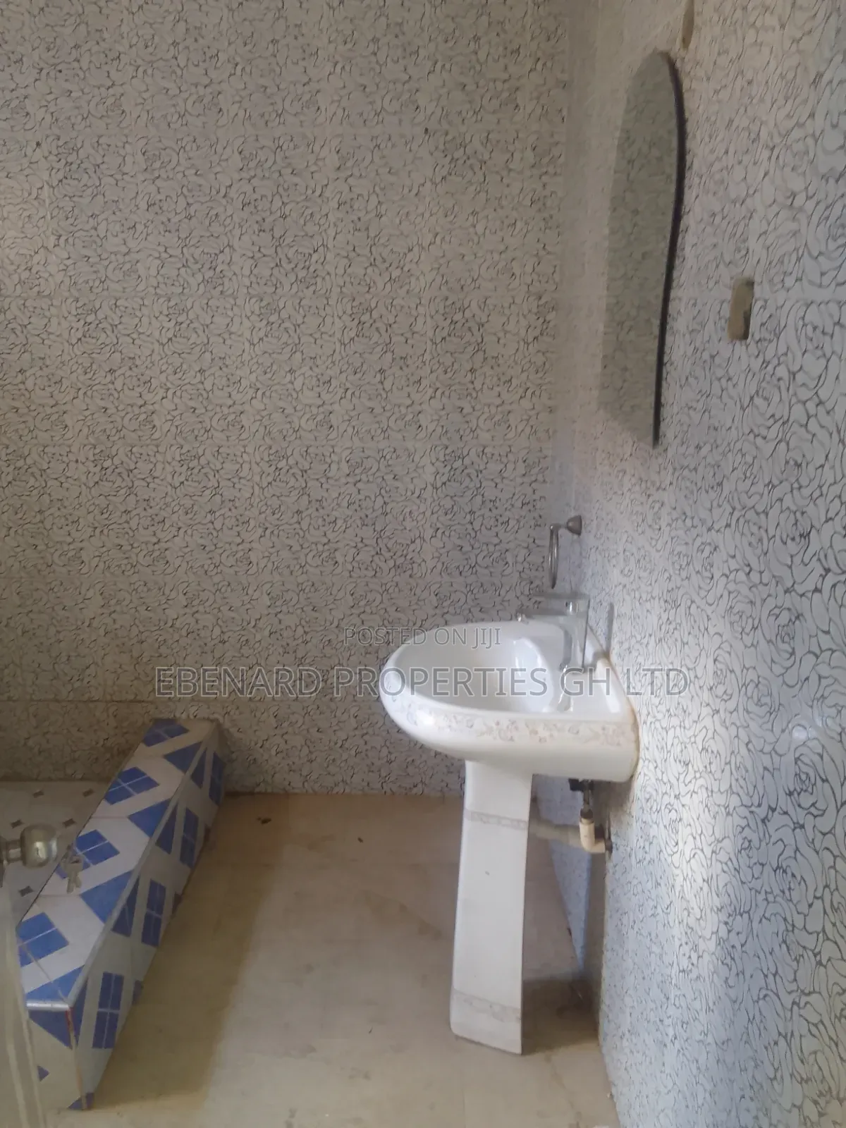 4bdrm House in Ebenard Properties, Baatsona Total for rent