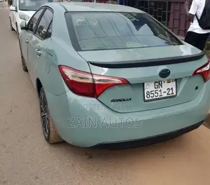 Toyota Corolla 2016 Teal