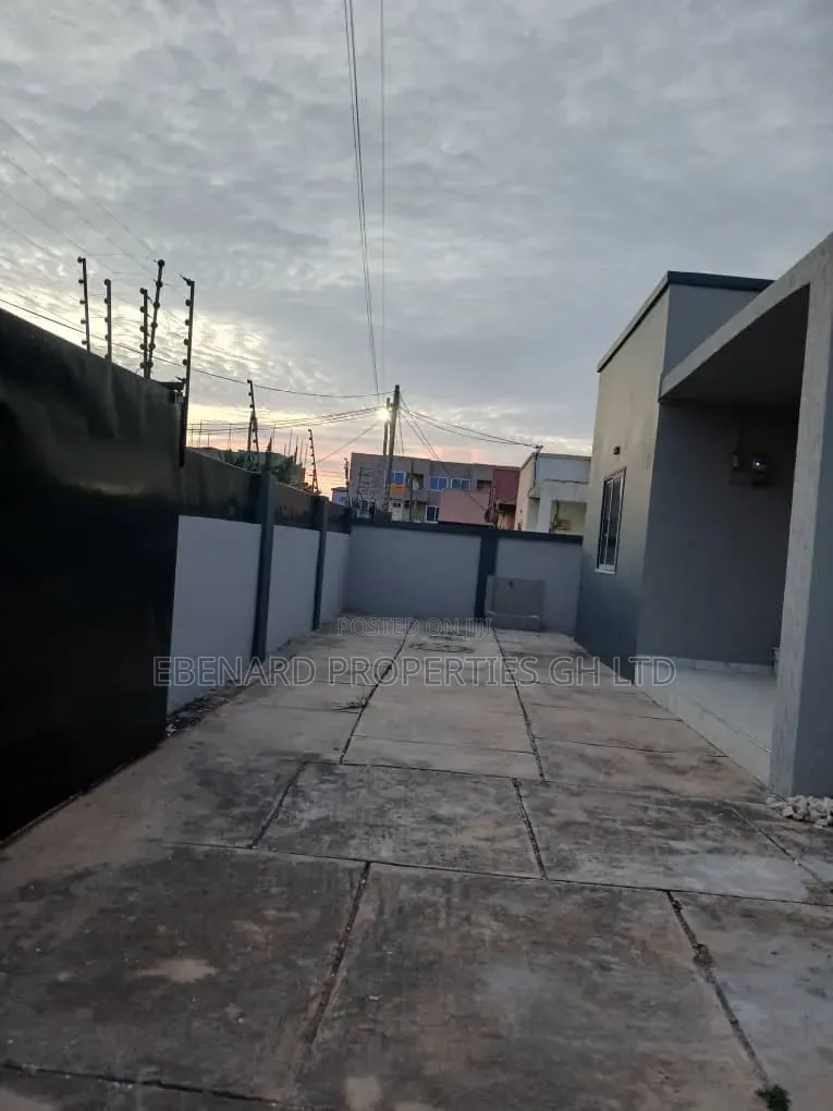 3bdrm House in Ebenard Properties, Lashibi for rent