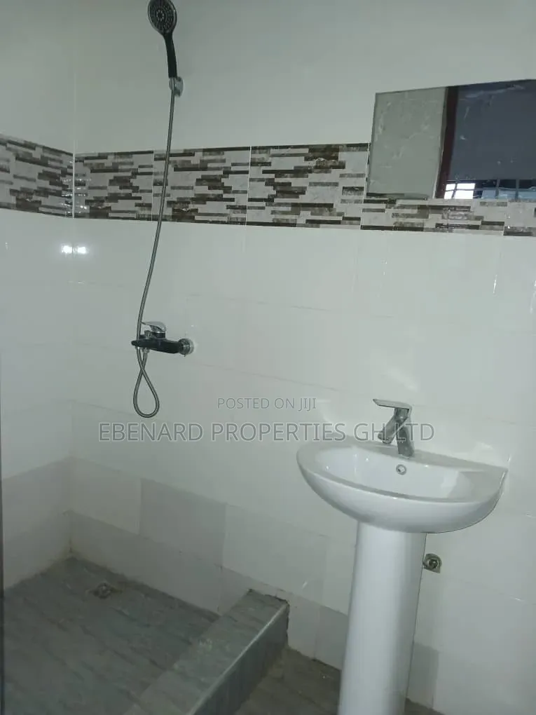 3bdrm House in Ebenard Properties, Lashibi for rent