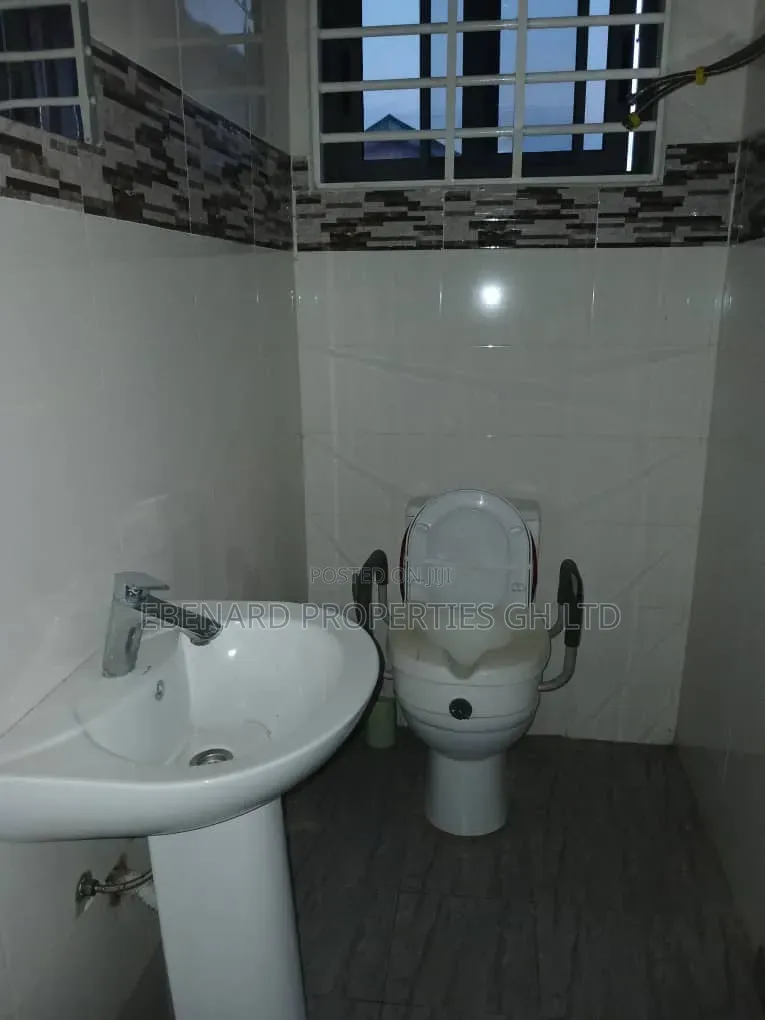 3bdrm House in Ebenard Properties, Lashibi for rent