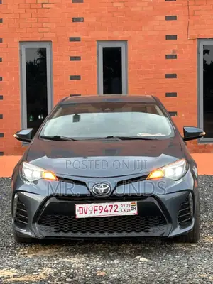 Toyota Corolla XSE 4dr Sedan (1.8L 4cyl CVT) 2017 Gray