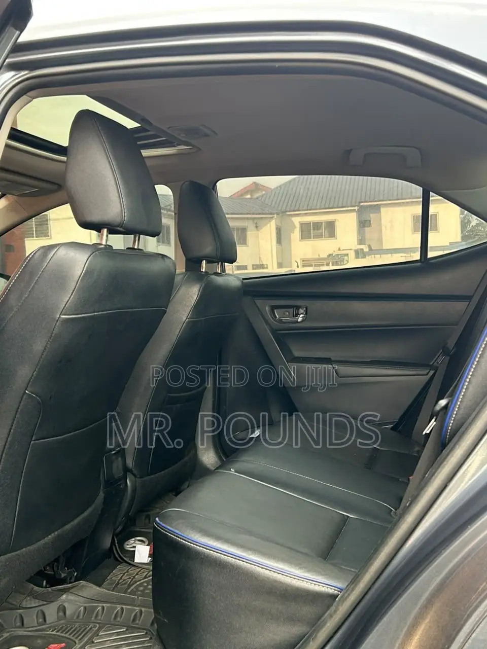 Toyota Corolla XSE 4dr Sedan (1.8L 4cyl CVT) 2017 Gray