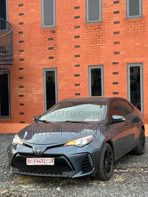 Toyota Corolla XSE 4dr Sedan (1.8L 4cyl CVT) 2017 Gray