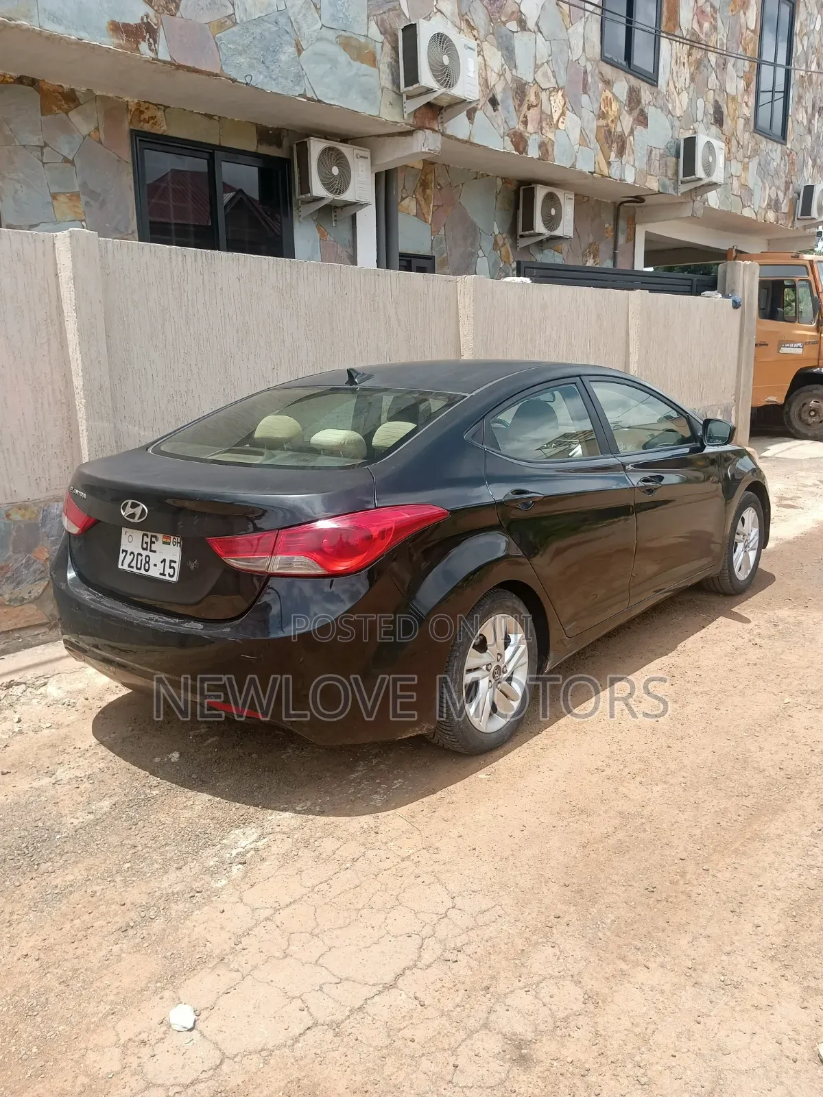 Hyundai Elantra Limited Sedan FWD (1.8L 4cyl 6A) 2013 Black