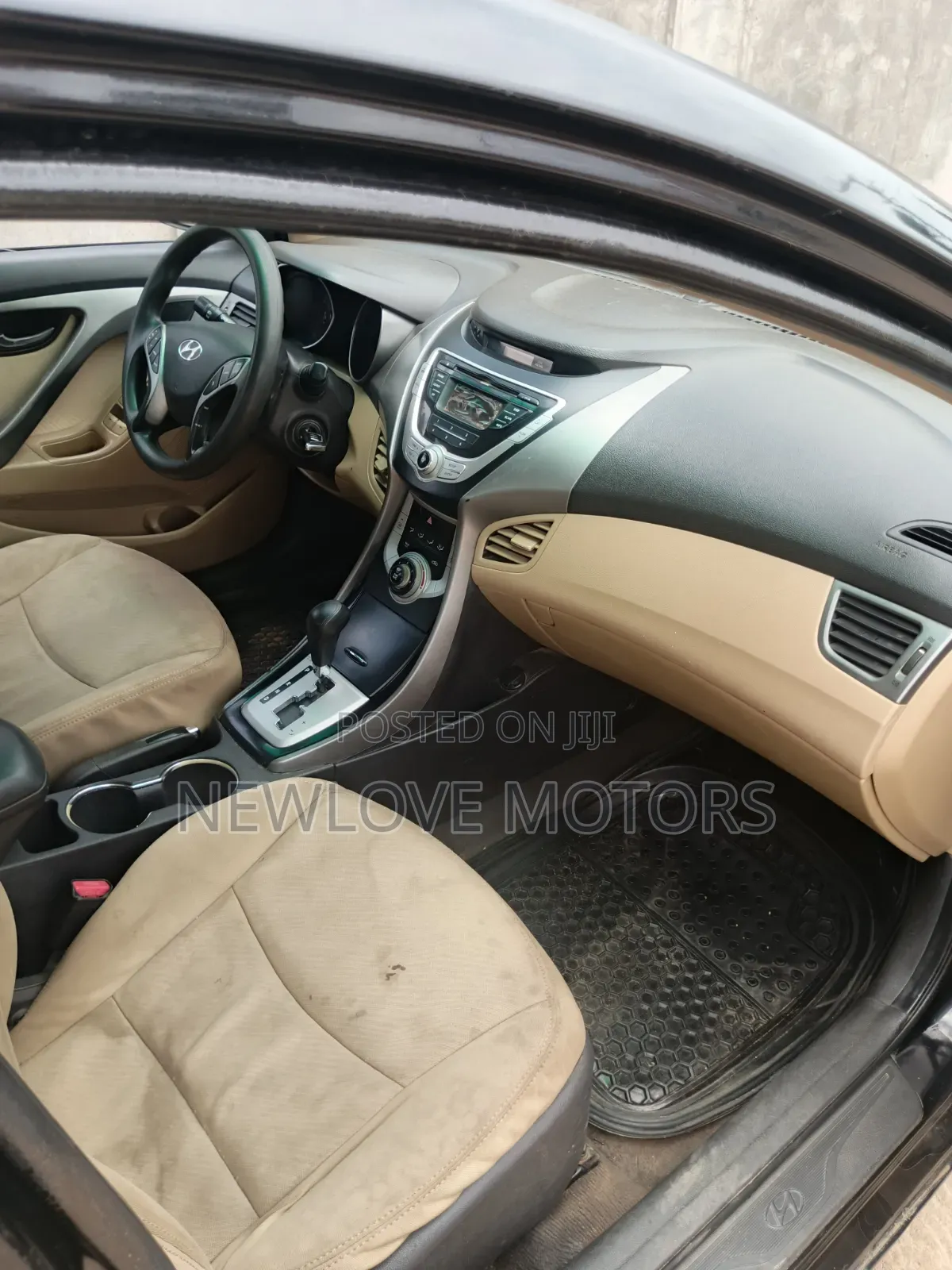 Hyundai Elantra Limited Sedan FWD (1.8L 4cyl 6A) 2013 Black