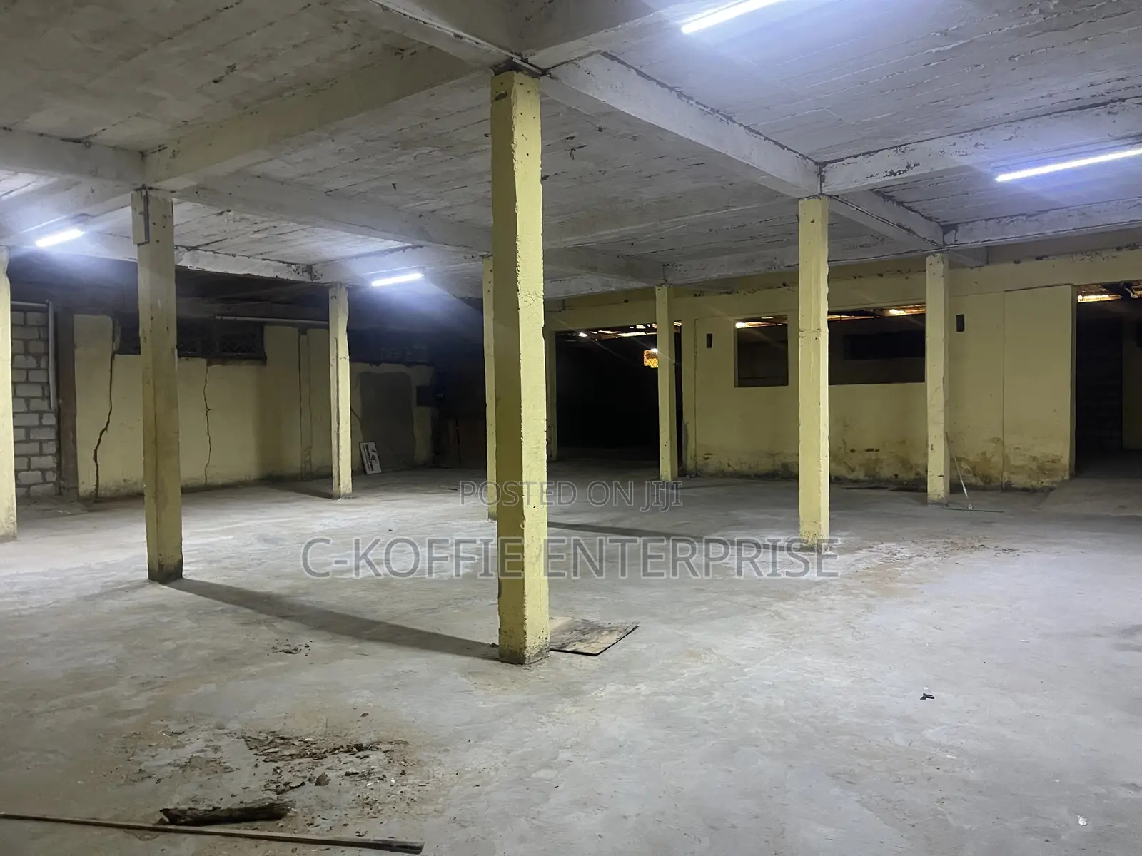 1,200 SQM Showroom at North Kaneshie Industrial Area for Rent