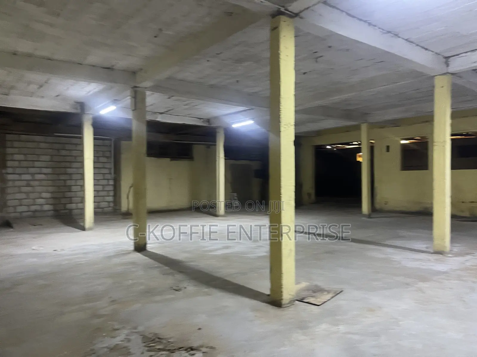 1,200 SQM Showroom at North Kaneshie Industrial Area for Rent