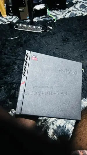 Desktop Computer Lenovo ThinkCentre M715 8GB AMD A10 SSD 500GB