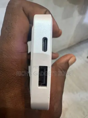 10,000mAh Magnetic Wireless Power Bank – 22.5W Fast Charge