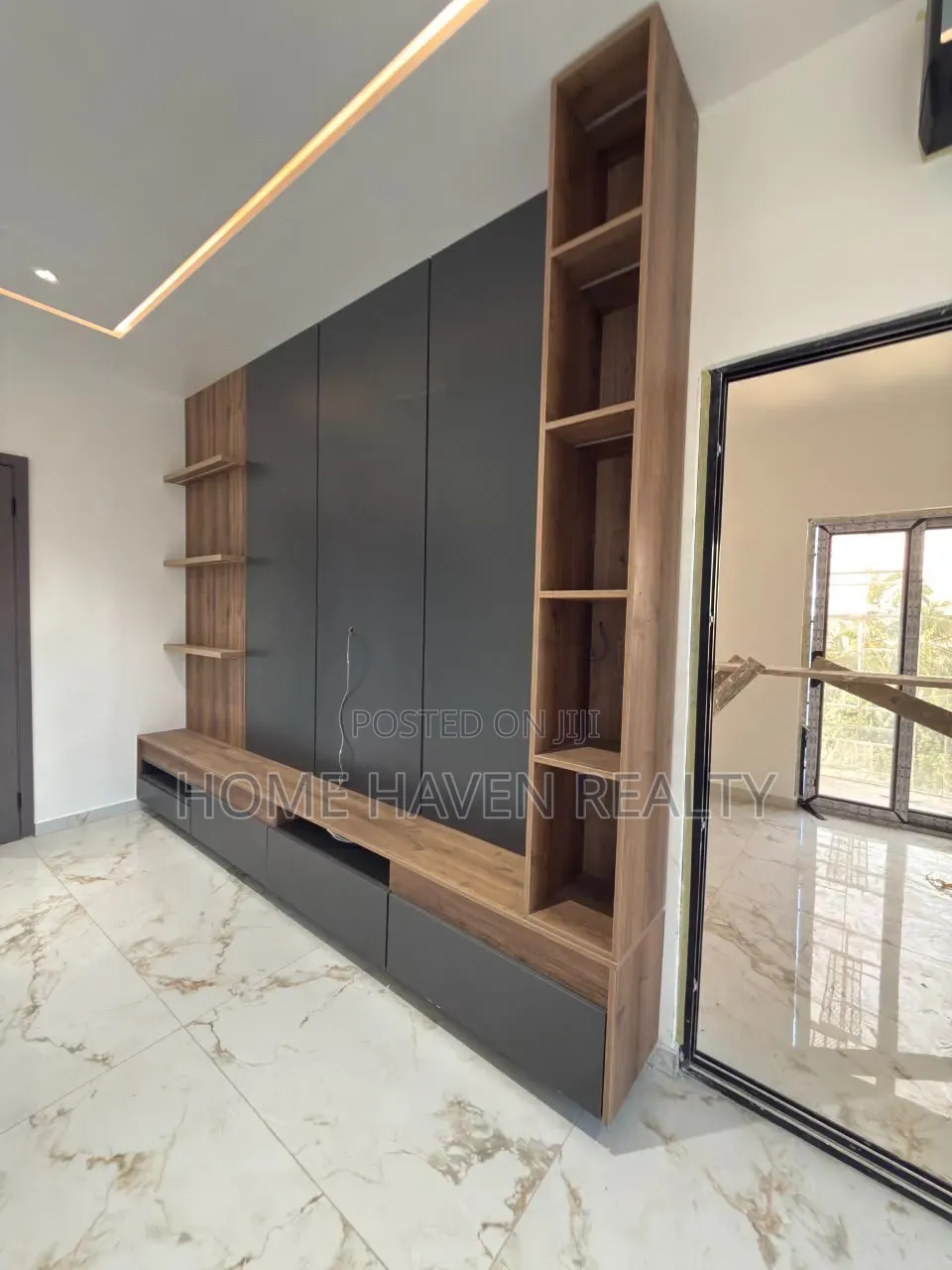 4bdrm House in East Legon, Ghana Link Area for sale