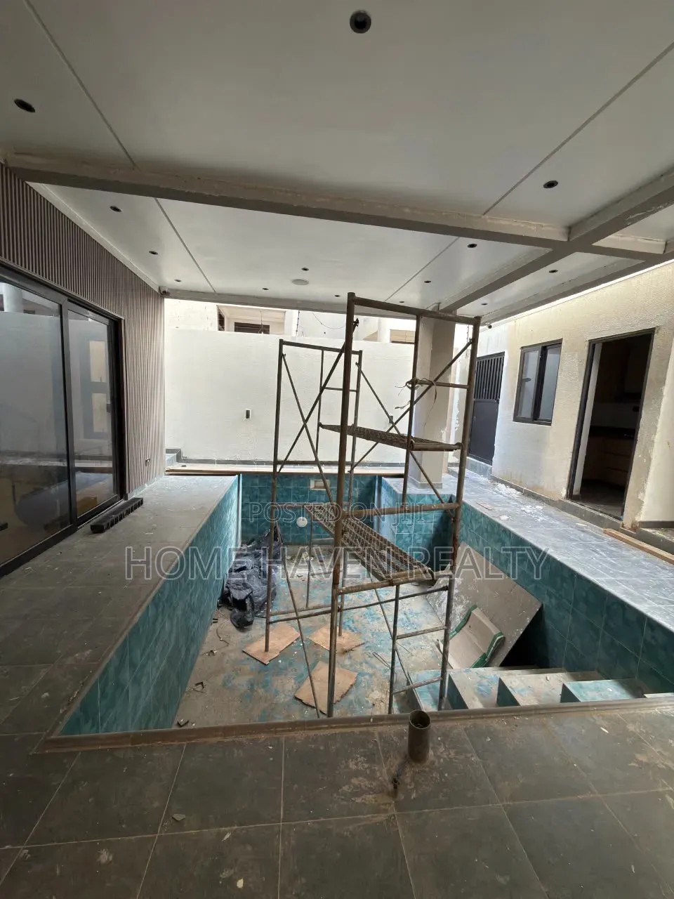 4bdrm House in East Legon, Ghana Link Area for sale