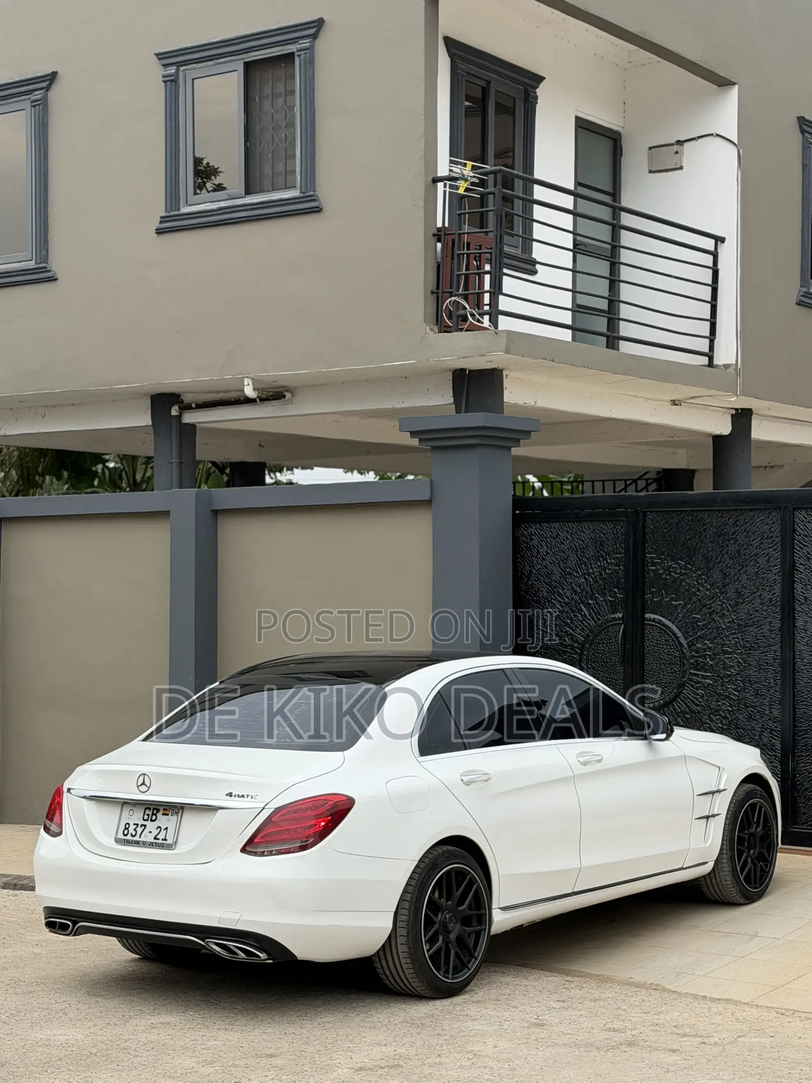 Mercedes-Benz C300 Luxury 4Matic Sedan AWD (2.0L 4cyl 7A) 2016 White