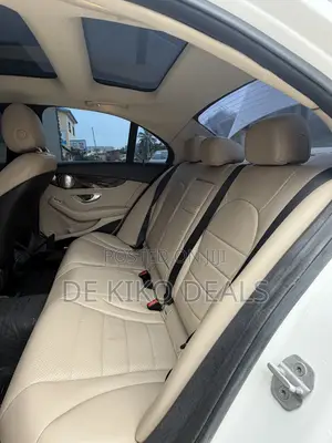 Mercedes-Benz C300 Luxury 4Matic Sedan AWD (2.0L 4cyl 7A) 2016 White