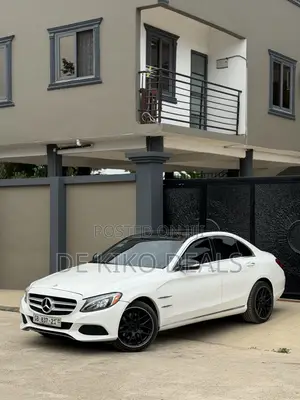 Mercedes-Benz C300 Luxury 4Matic Sedan AWD (2.0L 4cyl 7A) 2016 White
