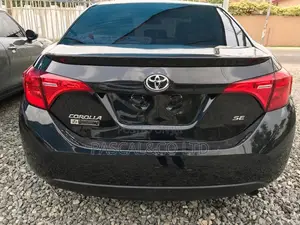 Toyota Corolla SE (1.8L 4cyl 2A) 2019 Black