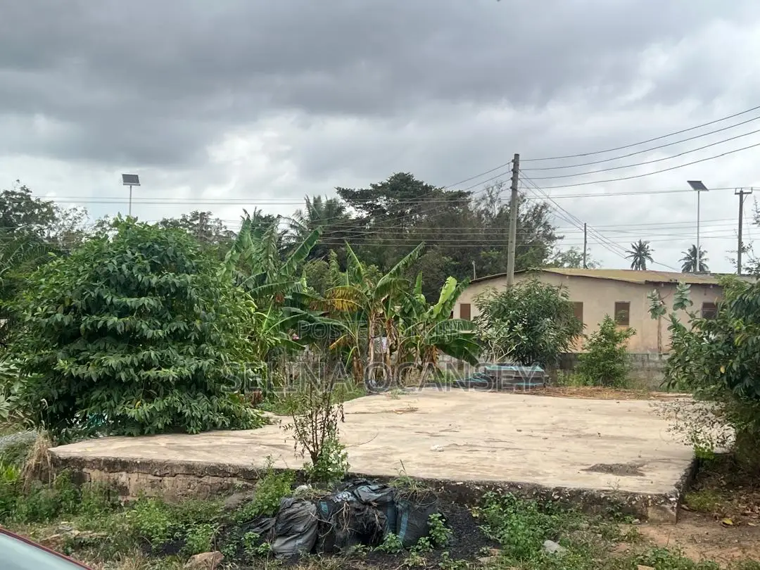 Land at Oyarifa