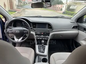 Hyundai Elantra SEL 2020 Blue