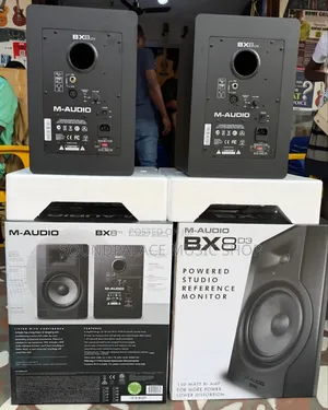 M-Audio BX8 D3 8-Inch Powered Studio Monitor