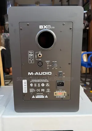 M-Audio BX8 D3 8-Inch Powered Studio Monitor