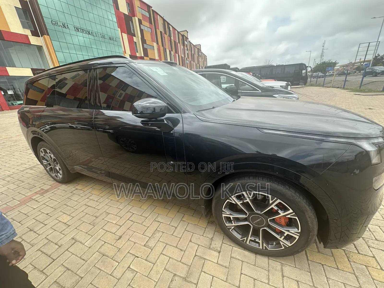 New Lynk & Co 900 2025 Black
