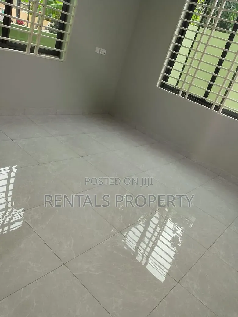2bdrm Block of Flats in Oyarifa, Pentecost for rent