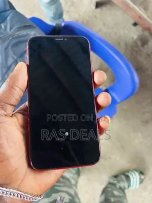 Apple iPhone XR 64 GB Red