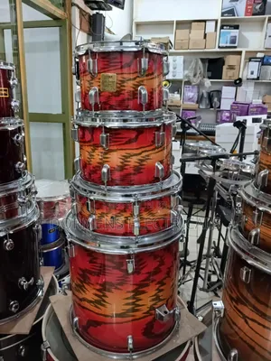 Tama Drum Set (5)