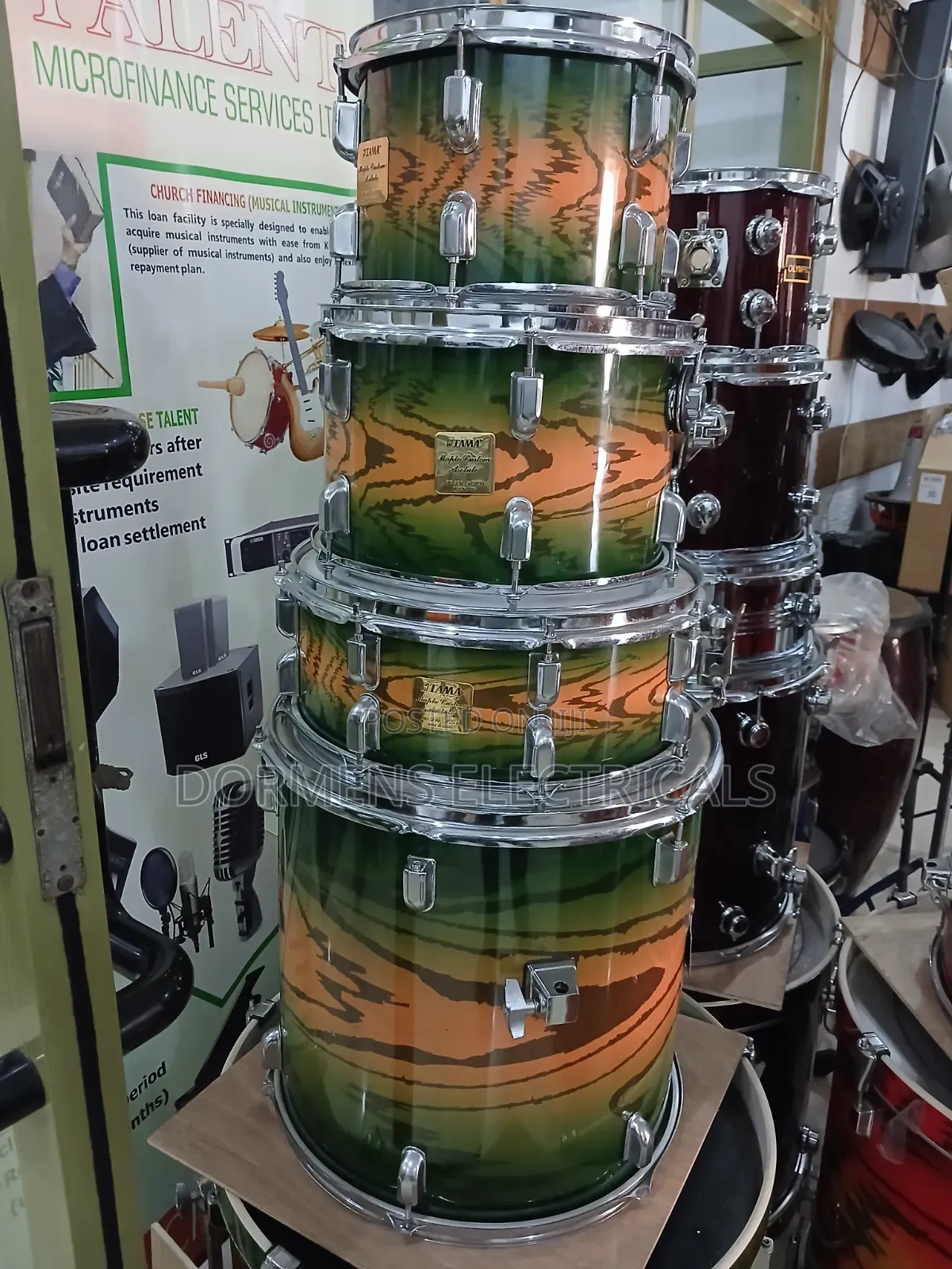 Tama Drum Set (5)