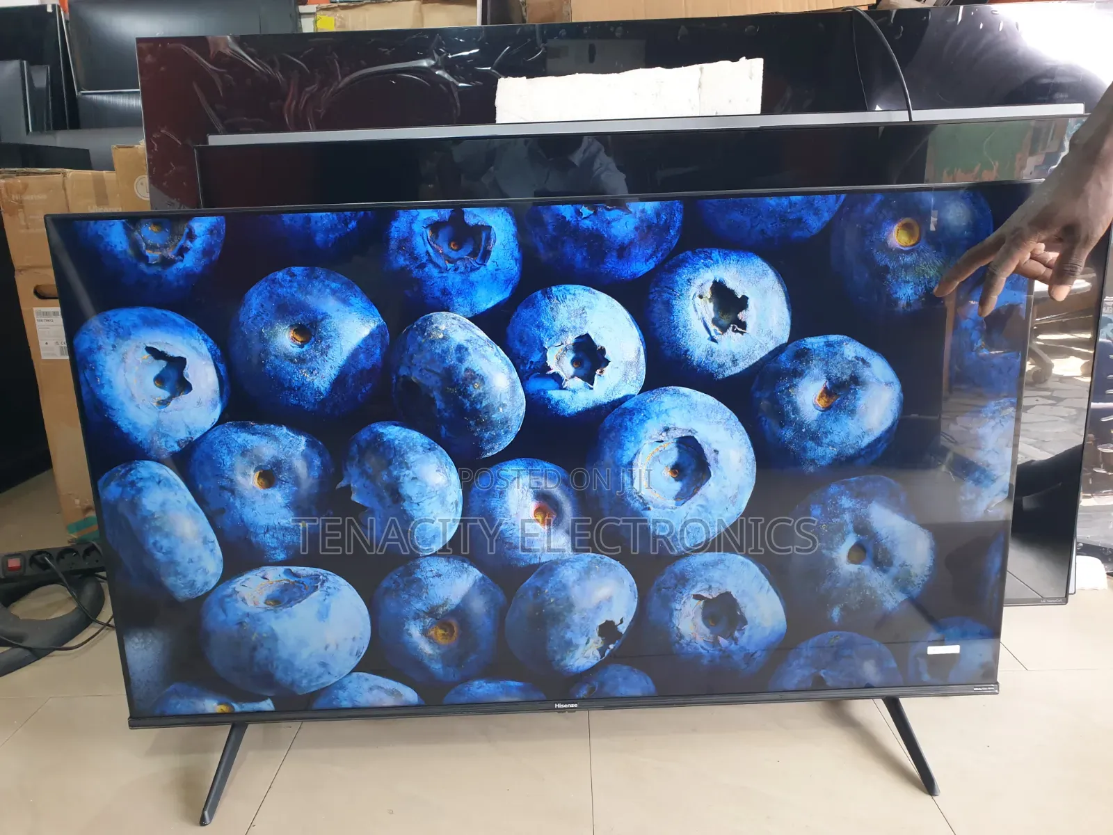 New 2024/25 Qled Hisense 50"uhd HDR Smart Satellite TV