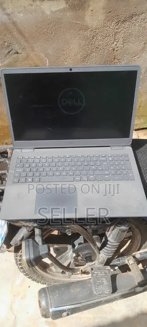 Laptop Dell Vostro 3500 8GB Intel Core i3 HDD 500GB
