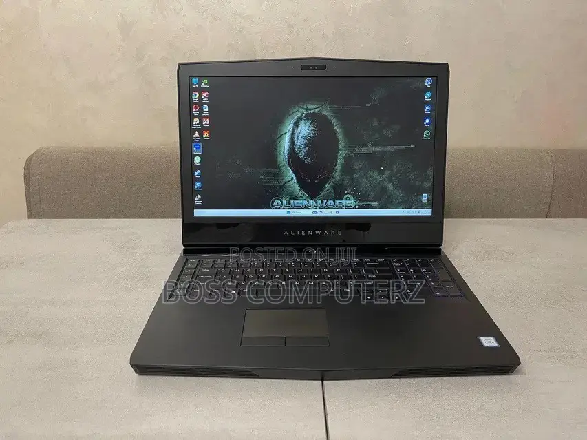 Laptop Alienware M17 R3 16GB Intel Core i7 SSD 1T