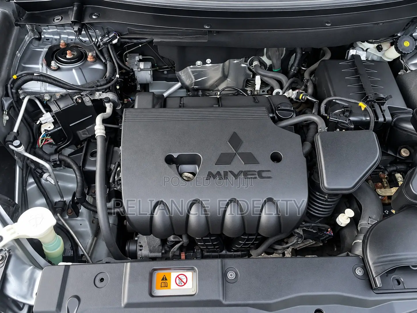 Mitsubishi Outlander SE AWC 2018 Red