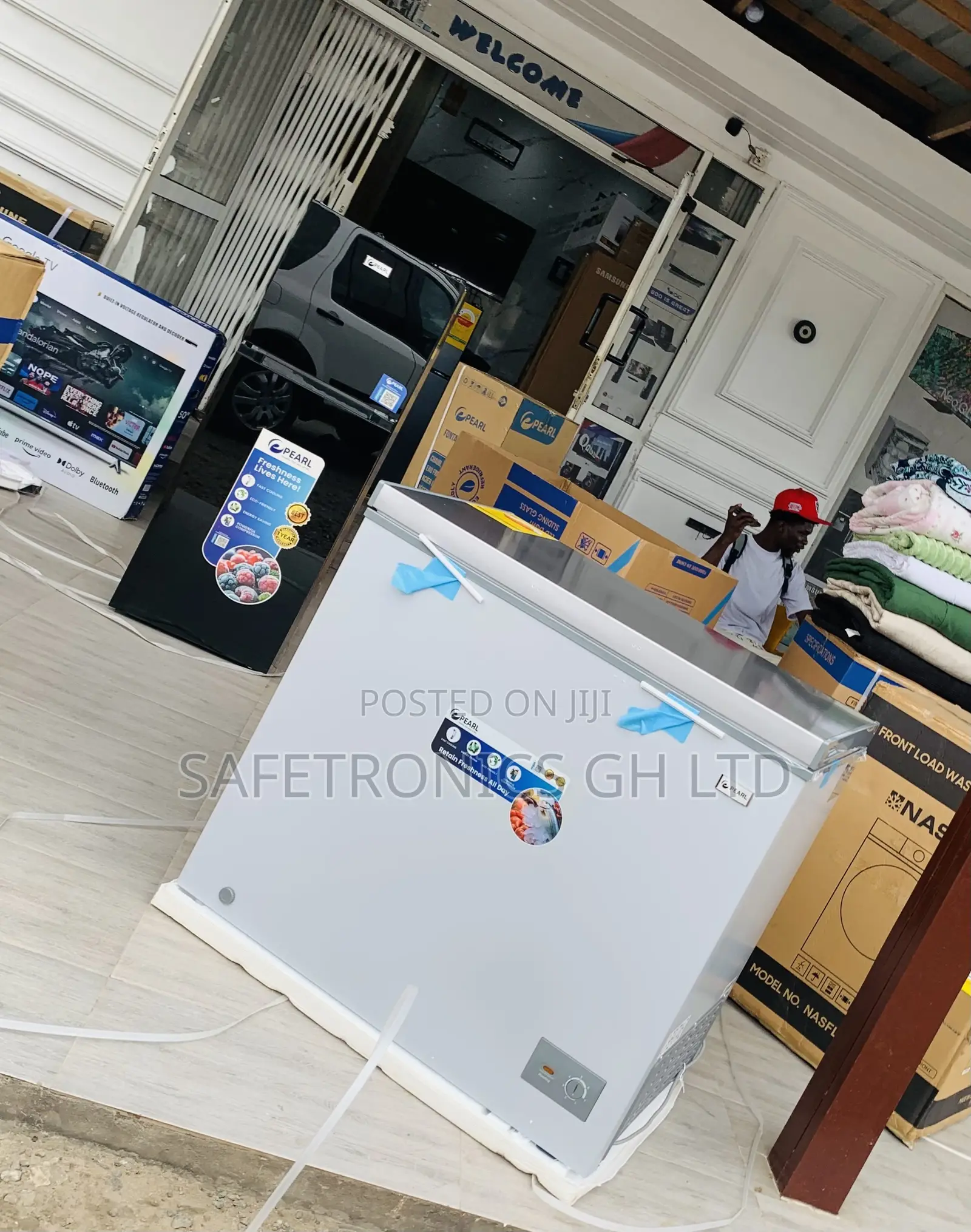 Quality Grey 200L Singledoor Pearl Chestfreezer at Affordable Price