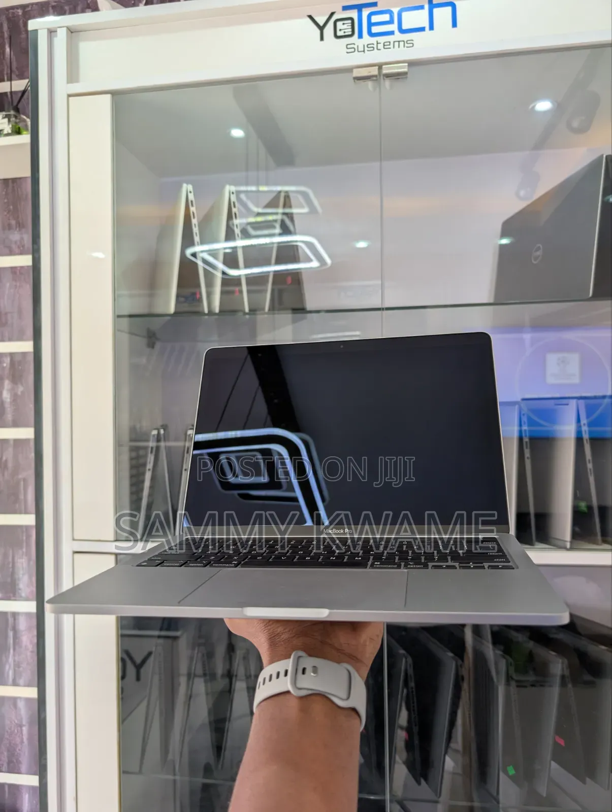 Laptop Apple MacBook Pro 2020 16GB Apple M1 SSD 500GB