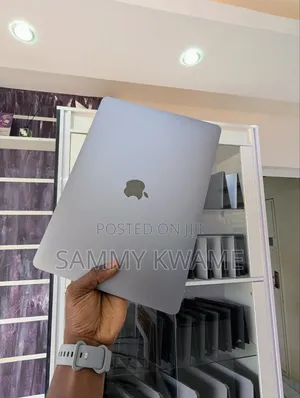 Laptop Apple MacBook Pro 2020 16GB Apple M1 SSD 500GB