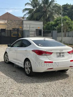 Hyundai Elantra 2013 White