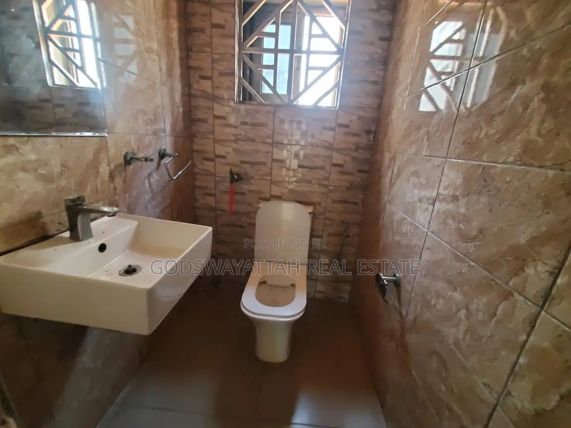 3bdrm House in East Legon, Adjiriganor for rent