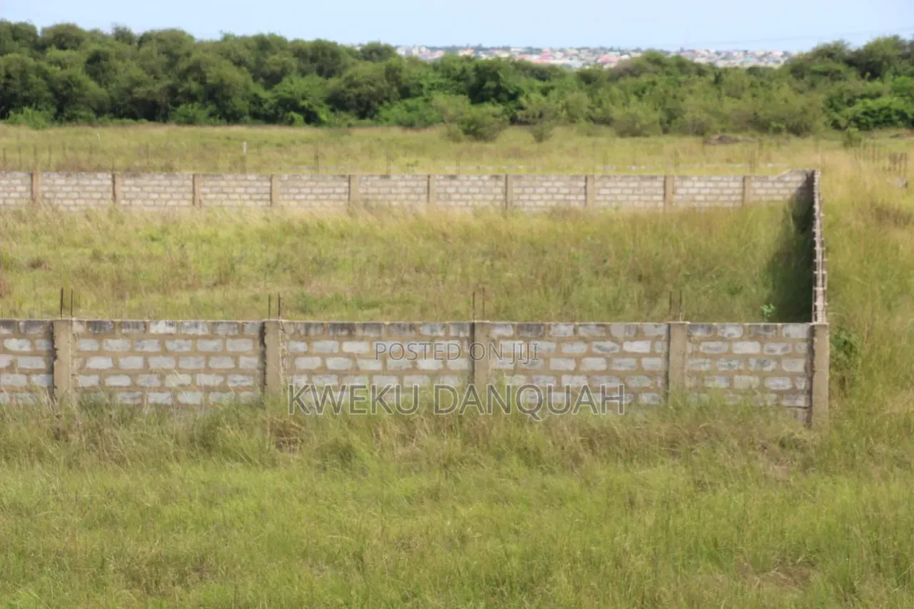 3bdrm House in Prampram for sale