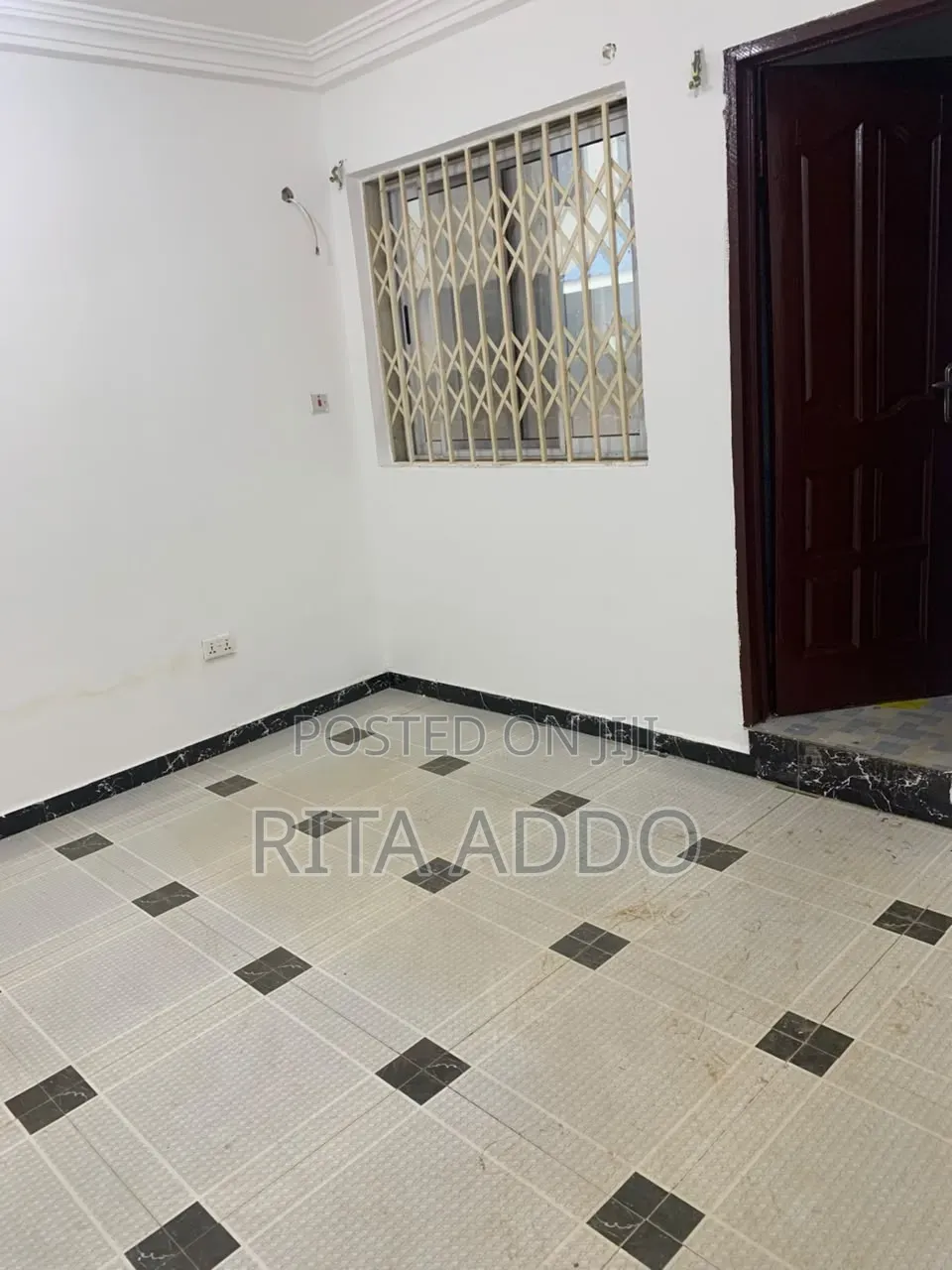 3bdrm Apartment in Lakeside for rent