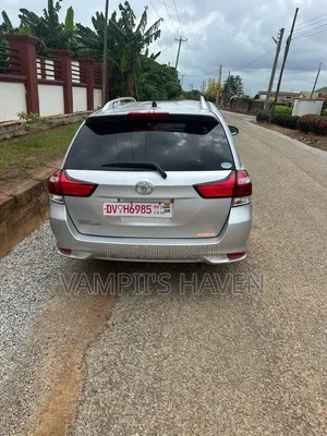 Toyota Corolla Fielder 1.5 Petrol AWD 2016 Silver