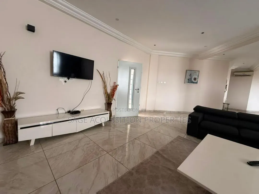 Furnished 3bdrm Apartment in West Ridge for rent
