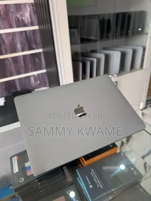 Laptop Apple MacBook Pro 2020 16GB Apple M1 SSD 500GB