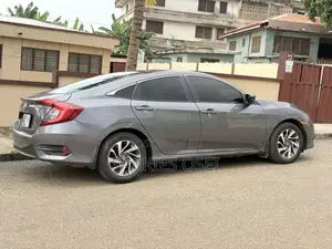 Honda Civic EX 4dr Sedan (2.0L 4cyl) 2017 Gray