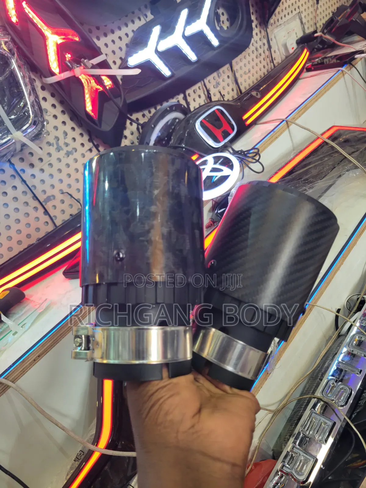 Original Universal Carbon Fibre Exuss Mouth for All Cars